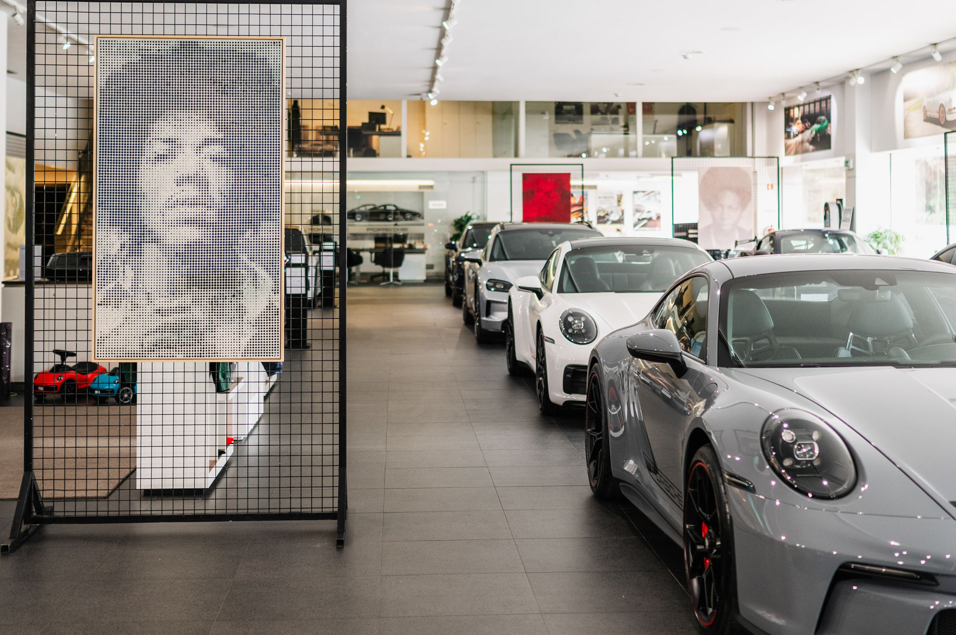 Porsche Exhibition Zedi Lucena - Points of View